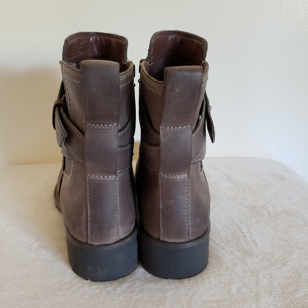 Clarks Leather Ankle Boots 9M - Picture 3 of 9